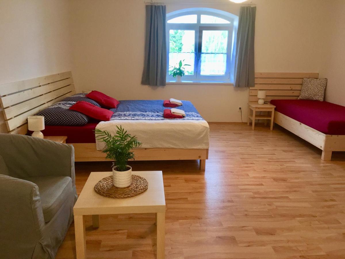 Apartmany A Ubytovani Mlynice Литовел Екстериор снимка